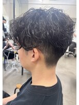 ヌークバイラヴェスト 四日市(neuk by lovest)&nbsp;【neuk服部】リバースセンターパートシャドウパーマ