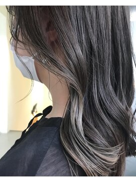 ネイヴィル(navile) ◎透明感カラーとインナーカラー