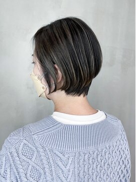 アイティーバイアルバム 八王子店(IT by ALBUM) ショートバレイヤージュ_くびれヘアビタミンカラー_ba365711