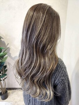 ルチカ(Luccica) 【Luccica】バレイヤージュ×オリーブベージュ