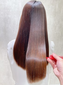 ウッグラ(wuggla) 眩しいくらいの艶を★ハリウッドトリートメント!髪質改善!渋谷