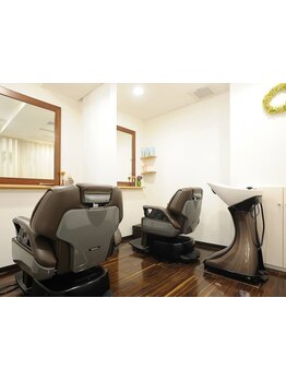 ≪早朝8：30～予約受付◎の地域密着サロン≫丁寧でスムーズな施術が好評の理容室！ヘッドスパも人気です。