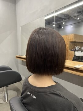 テープ(TAPE) 自然な仕上がりの縮毛矯正×ボブ