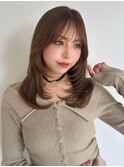 ミディアムレイヤーカットミディレイヤーハッシュカットブラウン