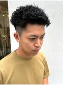 ビジネスヘア 刈り上げ ツーブロック スパイラルパーマ