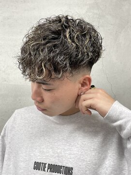 ロンド ローガン 名駅(Lond LOGAN) 外国人風スキンフェードスペインカール