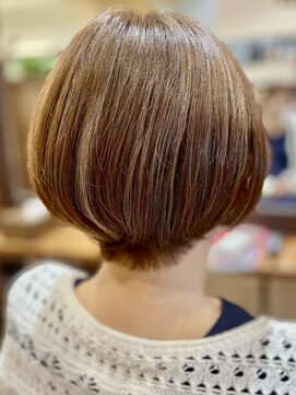 アイニ 河内小阪店(aini) 白髪ぼかしカラー白髪ぼかしハイライト大人ショート30、40、50代