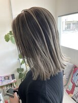 ナイーヴヘア(NAiVE HAIR)&nbsp;【NAiVE HAIR 】バレイヤージュカラー