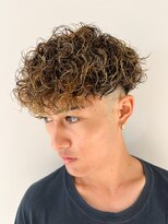 ルーシー 渋谷(LUCEY)&nbsp;スペインカールハイライトスパイラルパーマフェード極道パーマ