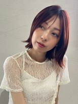 クレア バイ グレープバイン 金沢文庫(CLAIRE by GRAPEVINES) 外ハネショート/流し前髪/ボルドーカラー