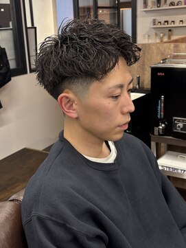 バタクラン(BATACLAN) ピンパーマ#メンズ#メンズカット#パーマ#眉毛#メンズサロン