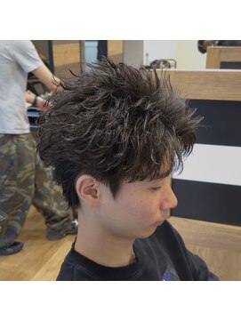 クロウ 豊川(CROW) ルーズショートフェザーショートアップバングツイストスパイラル
