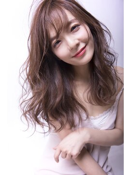 シーン(sCene) ☆sCene☆ ヌケ感のあるセミロング