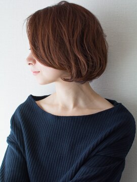 ノイン(noine) サイドビューも素敵な艶ボブ