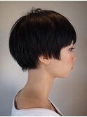 黒髪ショートスタイル