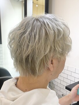 サロンドミルク 溝の口店(salon de MiLK) ホワイトカラー