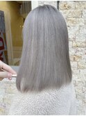 タッセルボブハイトーンボブ切りっぱなしボブベージュカラー30代