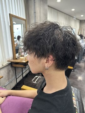 トゥーミー(to mee) 【メンズ】束感抜群！大人気ツイストスパイラルパーマ♪【小松】