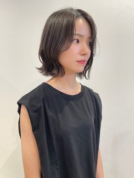 ルク(Luc) 透明感グレーブラック