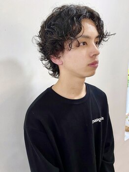 フラム(fulam)の写真/メンズパーマもお任せください！ダメージレスにイメチェンできます◎サロンと同じセットを毎朝再現可能！