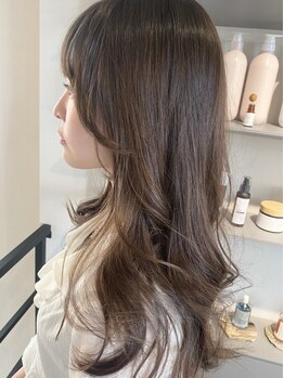 ヘアメイク ミエル(HAIR MAKE miel)の写真/全てのくせ毛を活かすドライカット！！1本1本髪の彫刻を作る『テクスチャーカット』がすごい！！