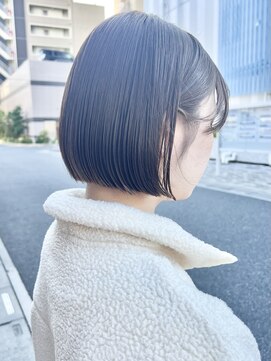 オーガニック アトリエ 大宮(organic+atelier) 20代30代40代前下がりストレート小顔補正立体カット