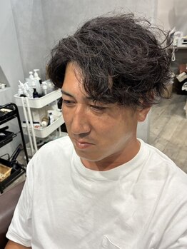 ヘア ファミーユ(hair famille f)の写真/髪の悩みを丁寧にカウンセリングするので、初めての方でも肩の力を抜いて気軽に通えます。