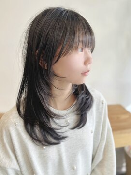 ビューエヒメ(VIEW EHIME) 小顔黒髪レイヤーカット×アッシュカラー20代30代40代