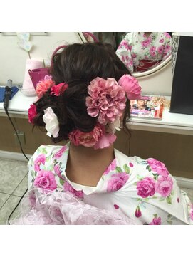 ビューティサロン東京堂 (中洲)お花沢山スタイル