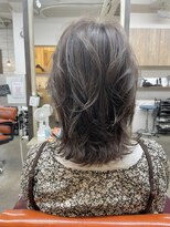 ベルクープス 天王寺店(Belle Coupes)&nbsp;【BelleCoupes】三島直子  レイヤーミディアム アッシュブラウン