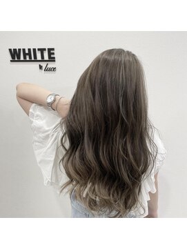 アンダーバーホワイト 阪神西宮店(_WHITE) 大人女子 グレージュ ハイライト