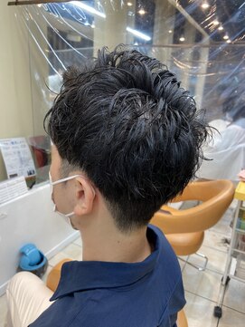 クオリス 上板橋店(QUALIS) ツーブロ×刈り上げメンズショートレイヤースタイル