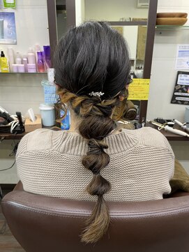 ヘアープレイスルシア(Hair Place Lucia) 編み下ろしヘアーアレンジ