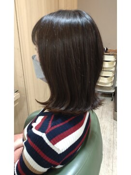 アエラス(Aeolus) セミロング外ハネヘア　オーガニックカラー