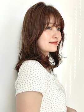 ローネス(LONESS) レイヤーカット/ミディアムレイヤー/透明感カラー