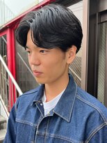 アイズ 海老名(AIZU)&nbsp;ニュアンスパーマ 毛流れパーマカルマ センターパート