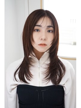 エマ(emma) 大人のレイヤーカット