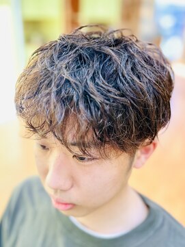 アルチザン(ARTISAN) 【無造作な縦落ち】波巻きスパイラルパーマ