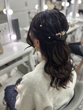 ラモ(RAMO) ミディアムハーフアップ