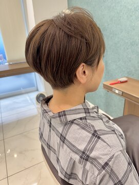 アッシュ 下北沢店(Ash) プチ刈り上げのショートレイヤー