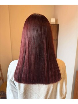 ボルドーレッド