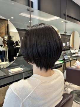 アウラ(AURA) ショートボブショートヘア丸みショート