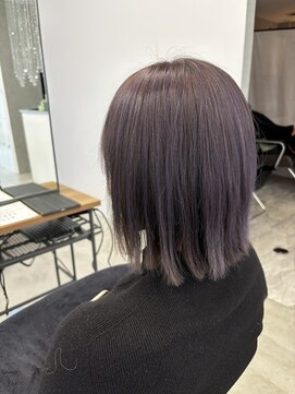 テラス トヨタ(Telasu Toyota) アンブレラカラーでラベンダーグレージュとダークグレー