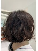フェミニンボブ