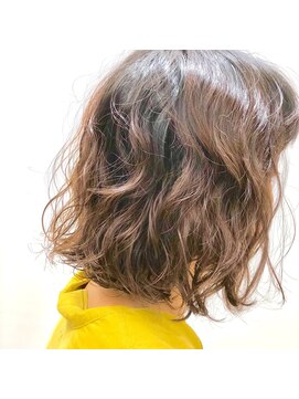 ユキオ オブ ヘアー(YUKIO of Hair) 《yukio 王子本店》大人かわいい小顔ひし形ショートボブショート