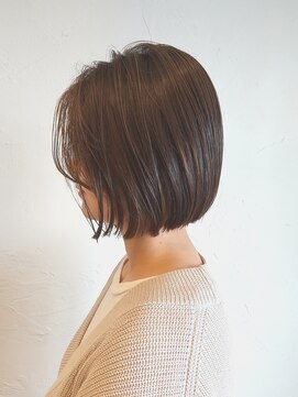 ウィロー(WILLOW) 【WILLOW京橋/都島】大人のこなれボブ