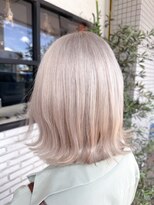 チェリッシュ(Cherish)&nbsp;大人可愛い小顔ショートウルフホワイトアッシュ