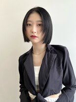 ヴェイン 渋谷(vain)&nbsp;レイヤーボブ　くびれミディ　センターパート　インナーカラー