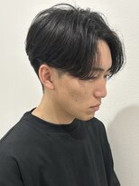 ヒュイル バイ ニアウ(Hwyl by Niau)&nbsp;メンズマッシュセンターパートスパイラルパーマニュアンスパーマ