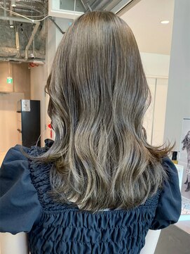 アイティー バイ アルバム 浦和店(IT by ALBUM) オリーブカラー秋色透明感カラー_ba481671